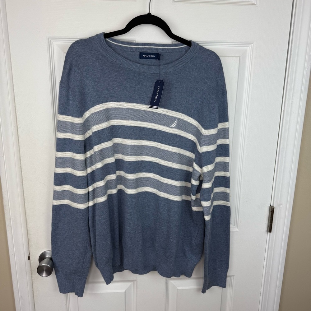 Nautica NWT Men's Crewneck Sweater in Blue and White 100% cotton